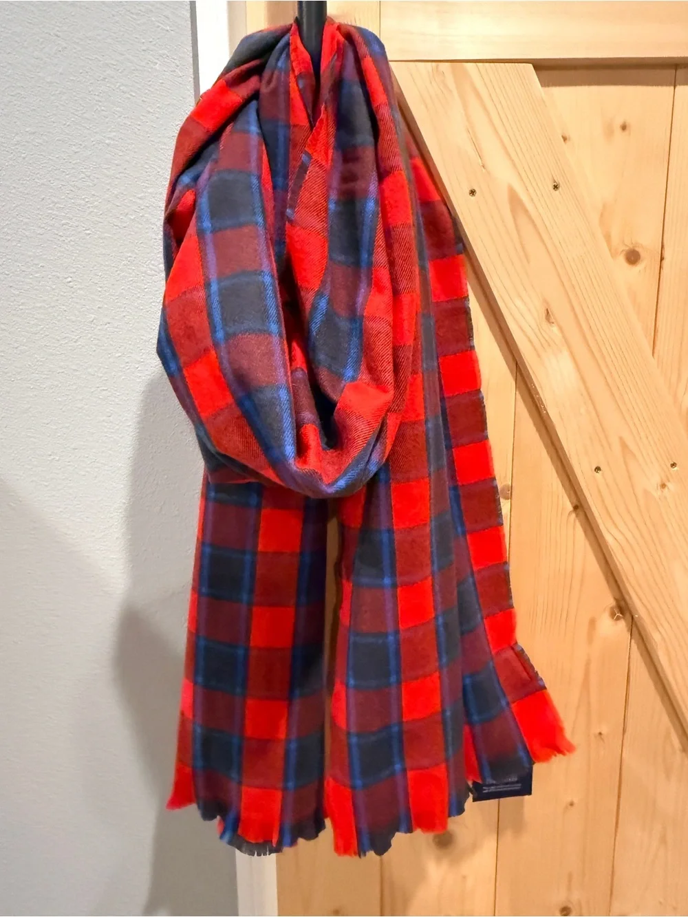 NWT GAP Recycled Cozy Scarf Red Blue Plaid Buffalo Check Fringe $29.95 One Size